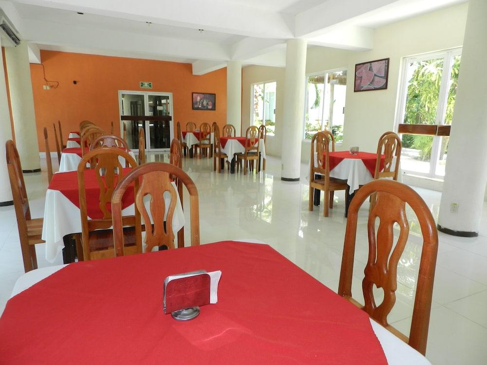 Paraiso Seyba Hotel Seybaplaya Exterior foto